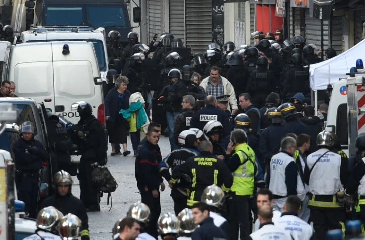 Vaste opération policière antiterroriste à Saint-Denis en lien avec les attentats de Paris, le 18 novembre 2015