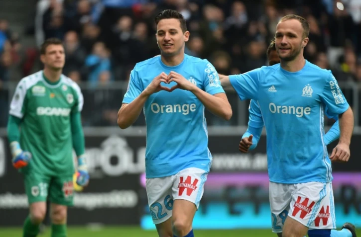 Le milieu de terrain de Marseille Florian Thauvin (c) buteur à Angers le 29 avril 2018