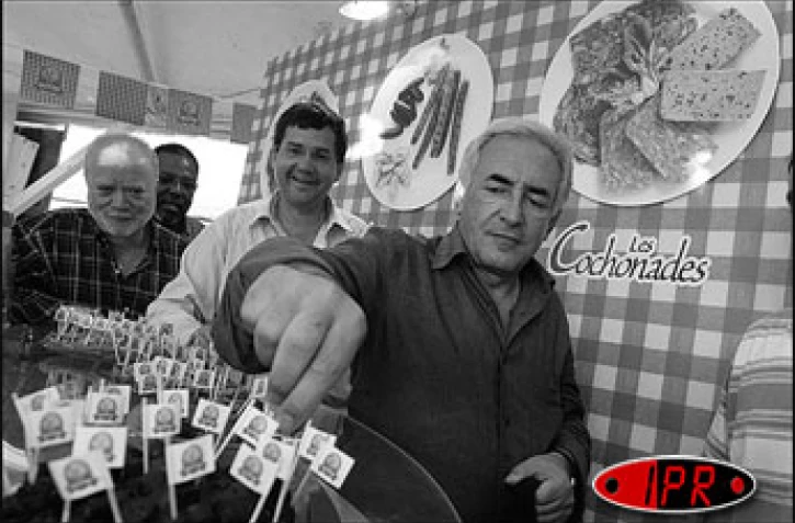 Dominique Strauss-Khan lors d'un séjour à La Réunion (Photo archives)