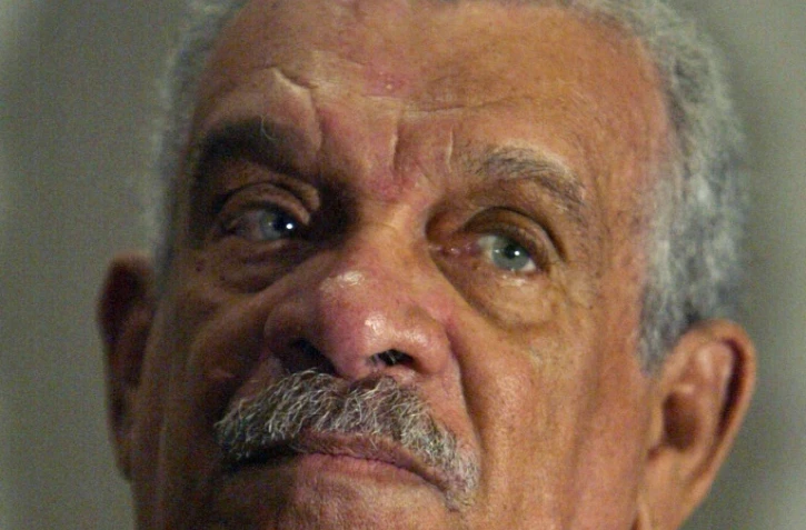 Le poète et dramaturge Derek Walcott, prix Nobel de littérature en 1992, le 10 mai 2007 à Caracas