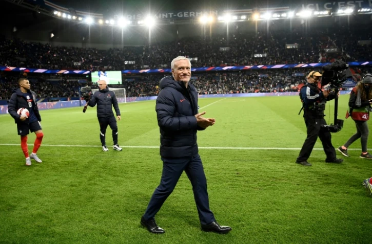 Le sélectionneur Didier Deschamps heureux de la large victoire des Bleus (8-0) sur le Kazakhstan au Parc des Princes, le 13 novembre 2021