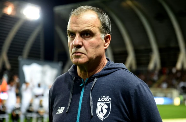 L'entraîneur de Lille Marcelo Bielsa lors d'un match à Amiens, le 30 septembre 2017