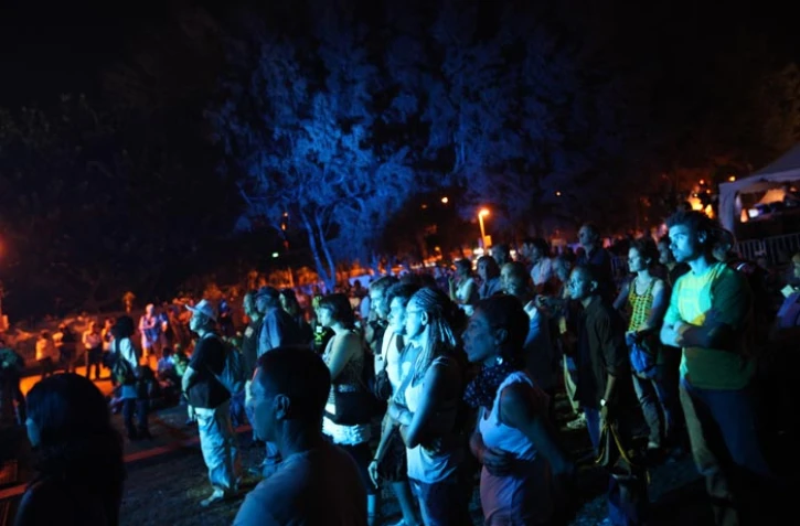 Vendredi 10 juin 2011 - Sakifo 2011
Artistes sur la scène du Vince Corner