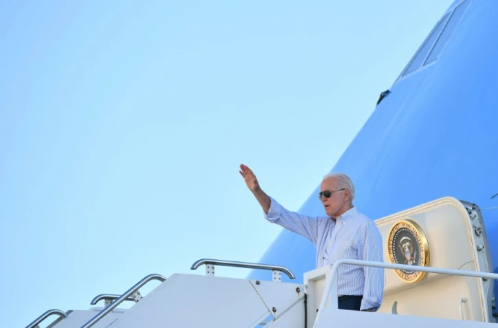Le président Biden s'apprête à monter à bord d'Air Force One, à New York, le 7 septembre 2021
