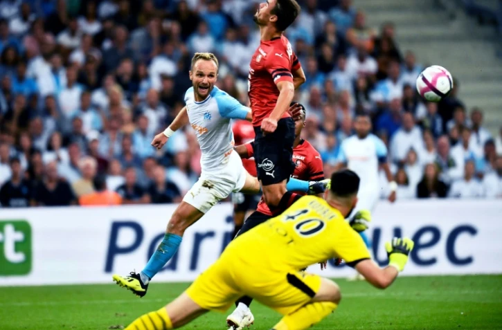 L'attaquant marseillais Valère Germain échoue devant la défense de Rennes au stade Vélodrome, le 26 août 2018