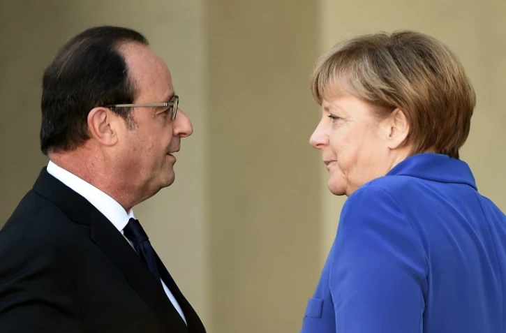 François Hollande et Angela Merkel à Paris le 2 octobre 2015