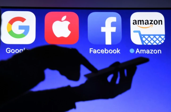 l'UE présente mardi son plan pour imposer enfin sa loi aux géants du numérique accusés d'abuser de leur pouvoir sans assumer leurs responsabilités