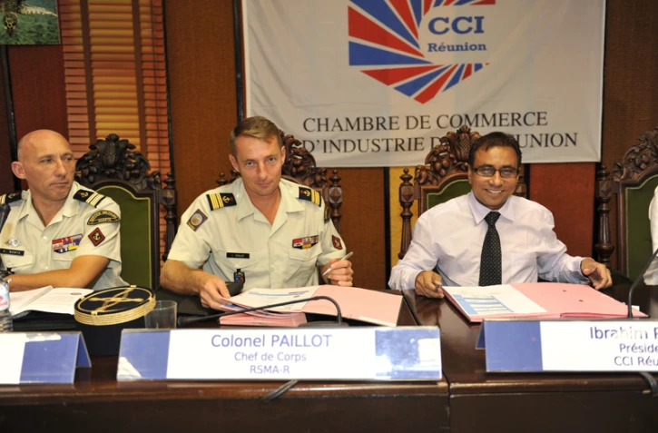 Mercredi 15 juin 2011 - Signature de convention entre la CCIR et le RSMA (Photo D.R)