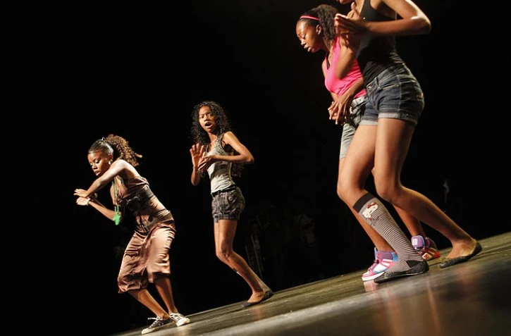 Mardi 21 Juin 2011

Slam et hip hop à Champ Fleuri