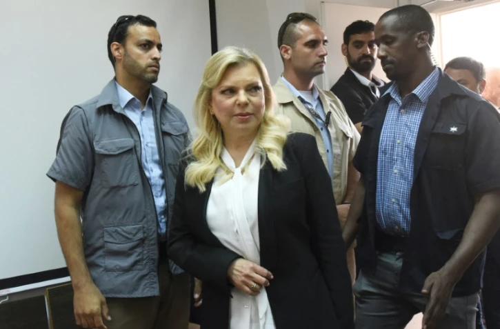 L'Ă©pouse du Premier ministre israĂ©lien, Sara Netanyahu, arrive au tribunal de JĂ©rusalem le 16 juin 2019Â