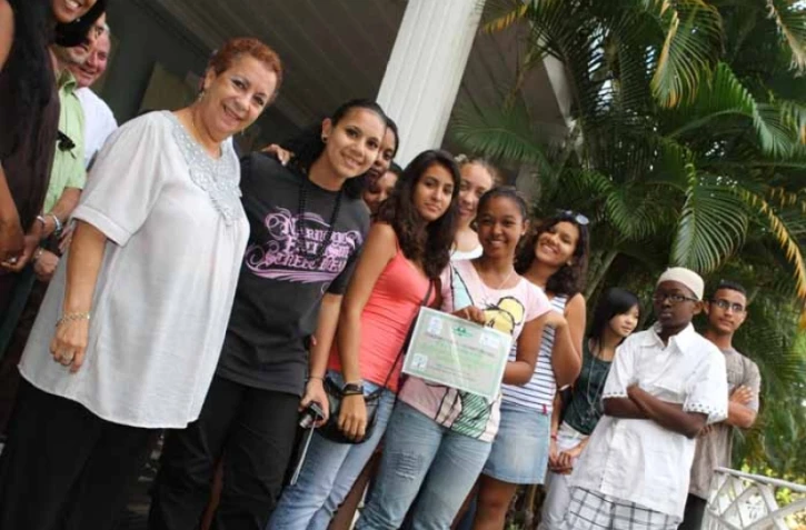 Jeudi 30 Juin 2011 Remise des prix aux lauréats du concours d'écrits "Les vers forestiers" à la Villa du Département
Photo Mamousse Mathieu