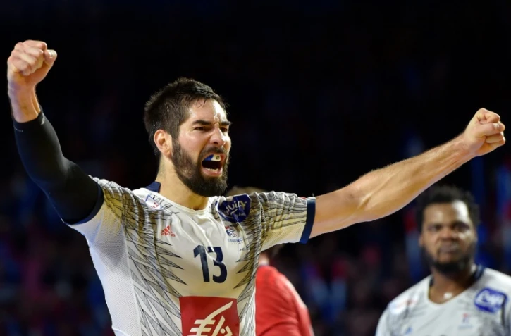 Le centre de l'équipe de France Nikola Karabatic exulte après un but face à la Norvège au Mondial de hand, le 15 janvier 2017 à Nantes