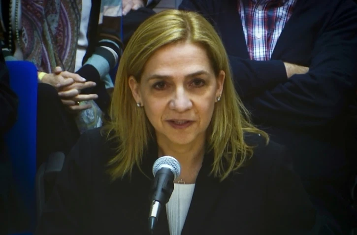 L'infante Cristina d'Espagne, soeur du roi Felipe VI lors d'une restransmission télévisée de son audition par un juge pour complicité de fraude fiscale, le 3 mars 2016 à Palma de Majorque 
