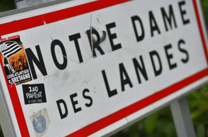 Une deuxième opération d?expulsion sur la ZAD de Notre-Dame-des-Landes visant une dizaine de "squats", lieux de vie des zadistes, a été lancée jeudi à 6h00 par les forces de l?ordre
