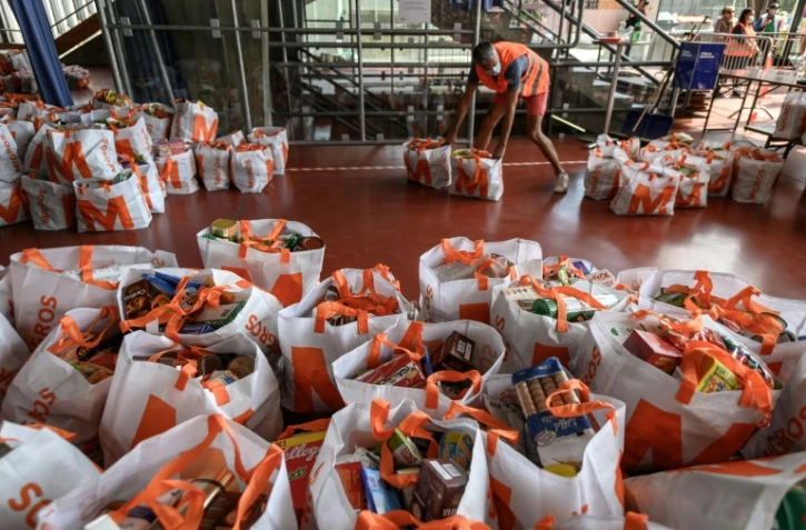 Distribution d'aide alimentaire à Genève, le 9 mai 2020