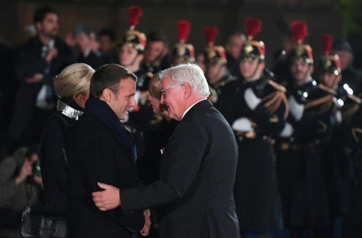 Emmanuel Macron et le président allemand Frank-Walter Steinmeier lors d'une cérémonie militaire à Strasbourg le 4 novembre 2018