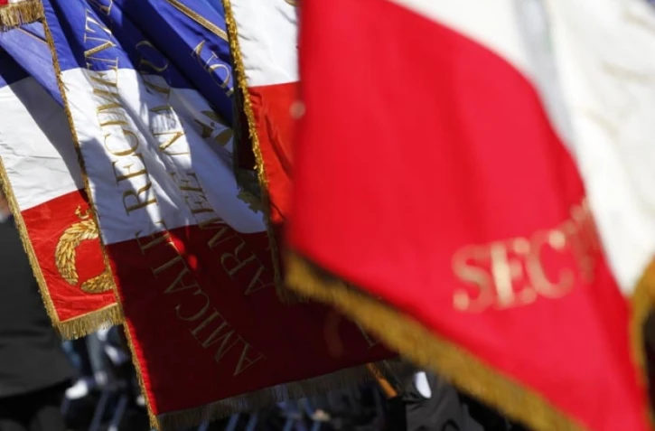Jeudi 14 Juillet 2011 - Saint-Denis

Défilé pour la fête nationale sur le Barachois