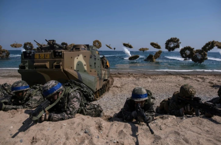 Un exercice de débarquement américano-sud-coréen à Pohang, dans le sud-est de la Corée du SUd, le 12 mars 2016