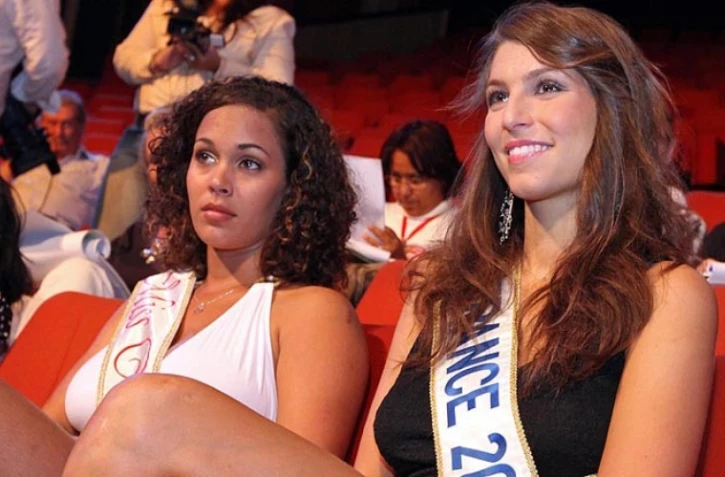 Vendredi 15 Juillet 2011 Présentation des 12 candidates à Miss Réunion
Photo Mamousse Mathieu