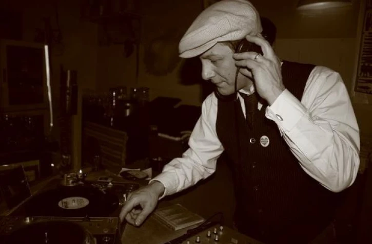 Dj Valentin JoliC?ur (Photo www.myspace.com/valentinjolicoeur)