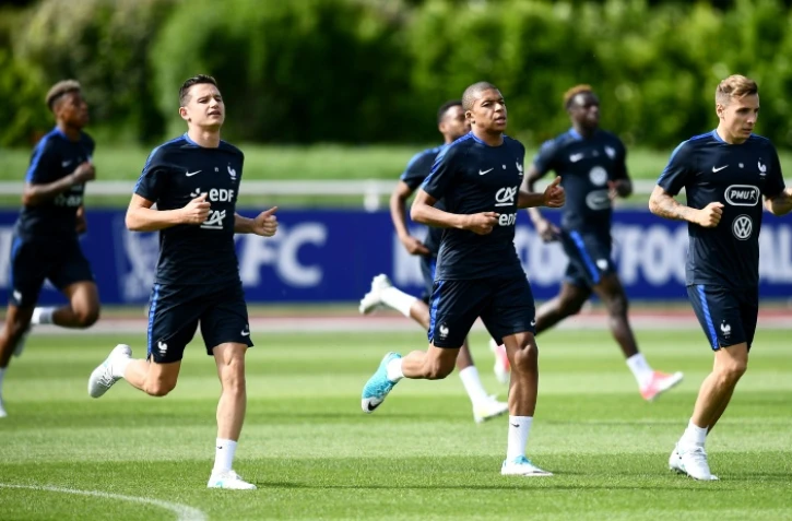 Préparatifs des Bleus : Florian Thauvin, Kylian Mbappé et Lucas Digne, le 30 mai 2017 à Clairefontaine-en-Yvelines