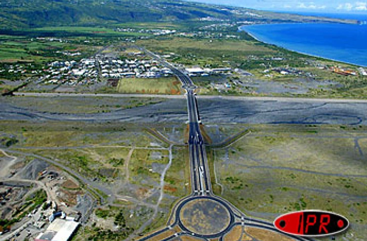 Vue aérienne de l'axe mixte entre le Port et Saint-Paul (Ouest).