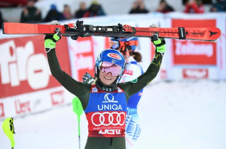 La joie de l'Américaine Mikaela Shiffrin après avoir remporté le slalom de Lienz en Autriche, le 29 décembre 2019