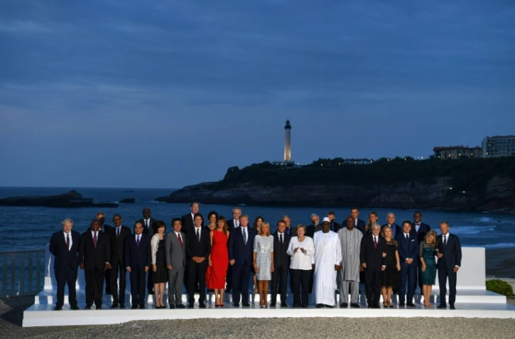 Photo de famille des participants au sommet du G7, le 25 août 2019 à Biarritz