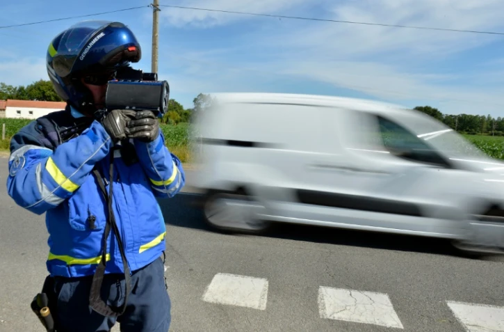 Le sénateur Alain Fouché (LR) va déposer une proposition de loi visant à ne plus faire payer d?amende pour les dépassements inférieurs à 10 km/h
