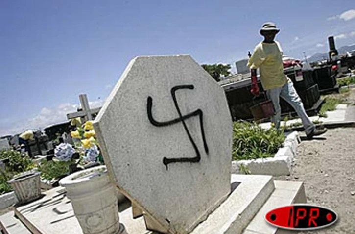 Tombes profanées (photo archives)