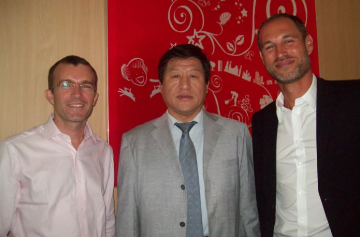 Mardi 9 août 2011 - Conférence de presse sur l'extension de l'offre Neufbox TV de SFR, en présence de Thomas Jayet, Zhang Guobin et Rodolphe Pacaud