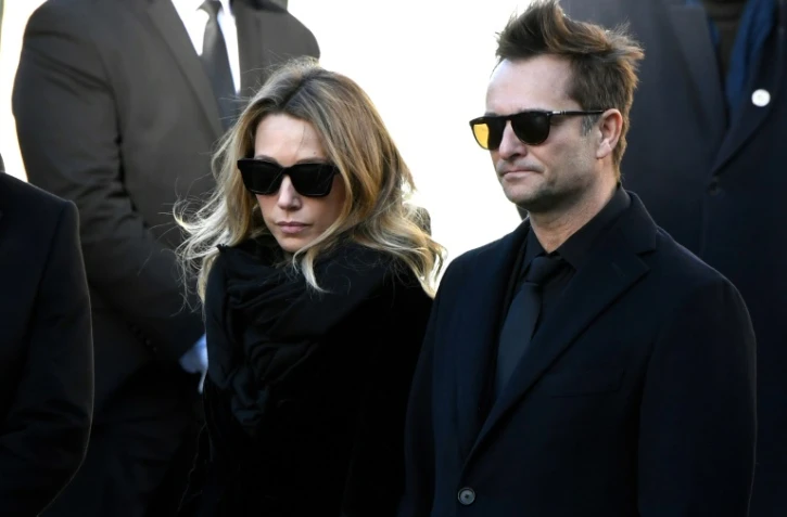 La fille de Johnny Hallyday Laura Smet et son fils David Hallyday aux funérailles de leur père à La Madeleine à Paris, le 9 décembre 2017