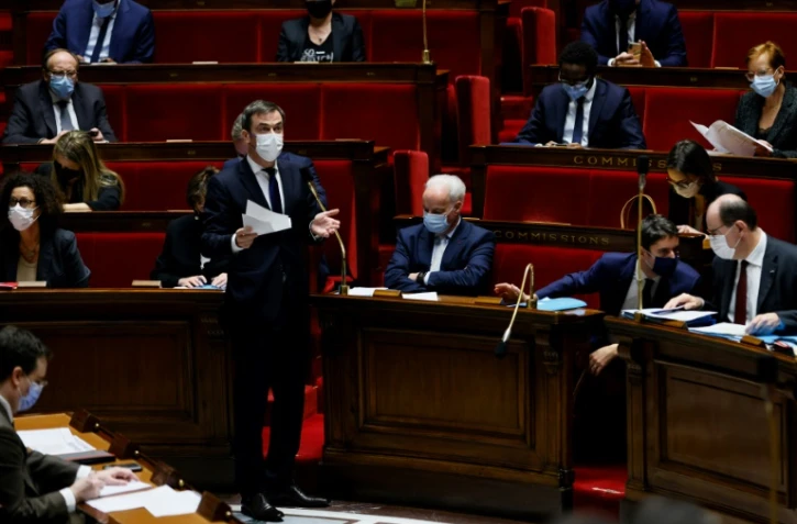 Olivier Véran à l'Assemblée nationale le 2 février 2021