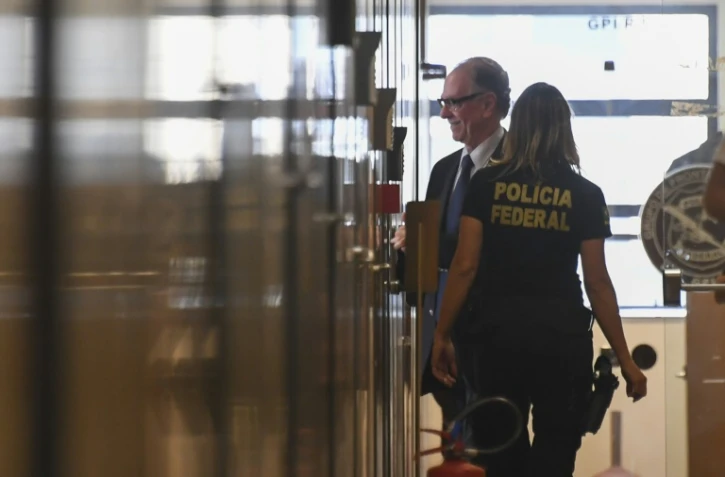 Le patron du mouvement olympique brésilien, Carlos Arthur Nuzman dans les locaux de la police fédérale à Rio, le 5 septembre 2017