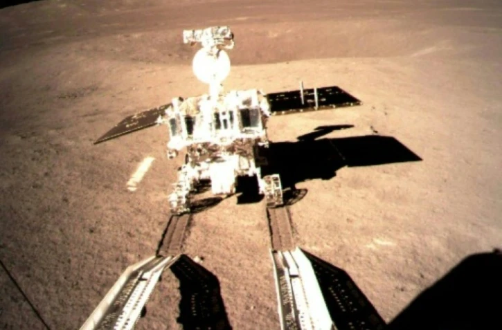 Photo fournie par l'agence spatiale chinoise du robot "Lapin de jade", qui a commencé le 3 janvier 2019 à explorer la face cachée de la Lune