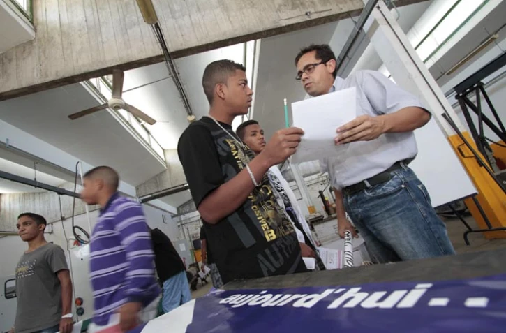 Jeudi 18 Août 2011

Rentrée scolaire au lycée Lepervanche