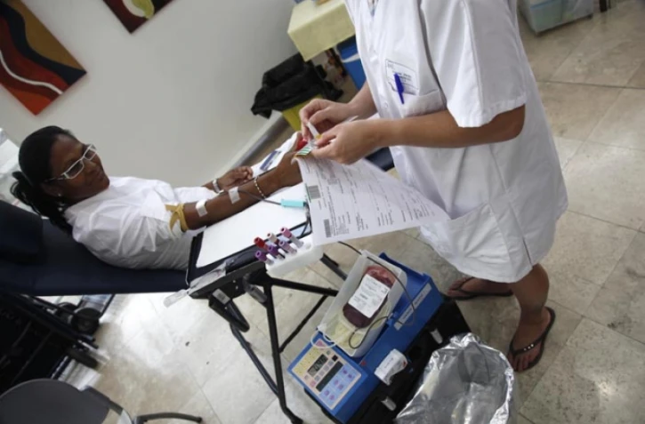 Mercredi 24 août 2011 - Collecte de sang à Saint-Denis.
(Photo Michel Désiré)