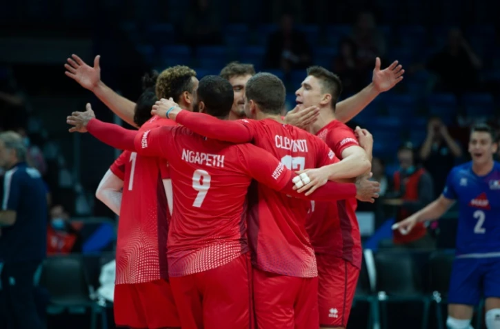 La joie des volleyeurs français après leur victoire face à l'Allemagne, le 6 septembre 2021, lors de l'Euro-2021 à Tallinn