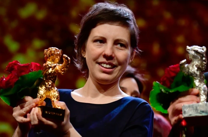 La réalisatrice roumaine Adina Pintilie, qui a décroché l'Ours d'or pour son film "Touch me not", le 24 février 2018 à Berlin