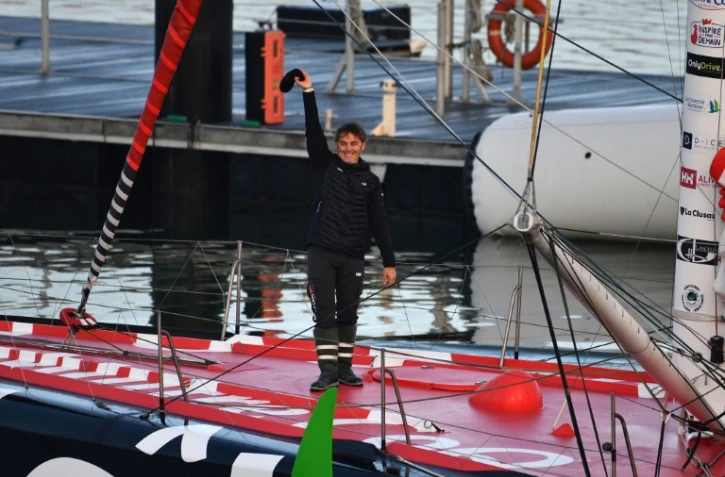 Yannick Bestaven avant de prendre le départ du Vendée Globe, le 8 novembre 2020 aux Sables d'Olonne
