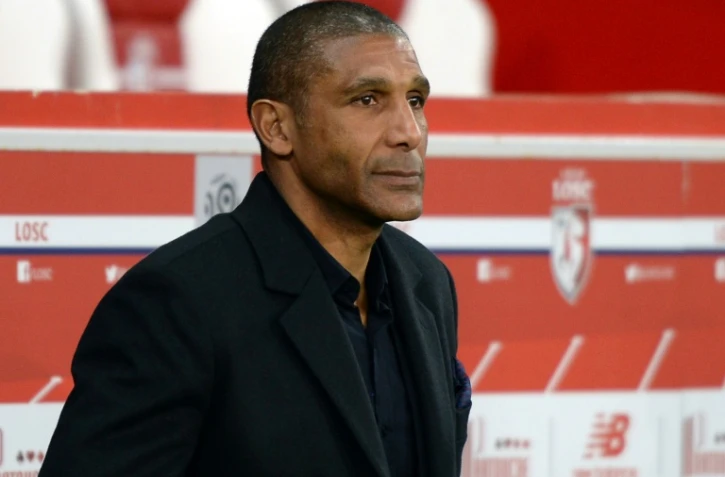 Franck Passi, alors entraîneur de Lille, suit le match contre Nice au stade Pierre-Mauroy, le 7 avril 2017