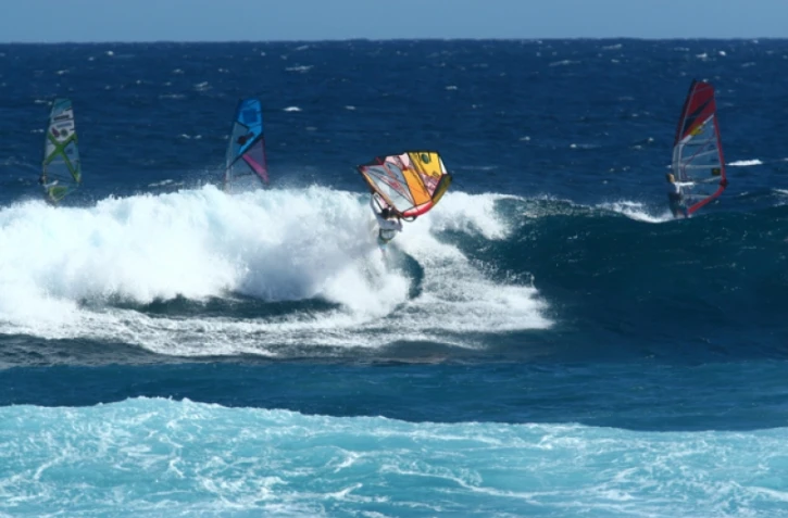Deuxième journée de La Réunion Wave Classic (photo; Calvet)
