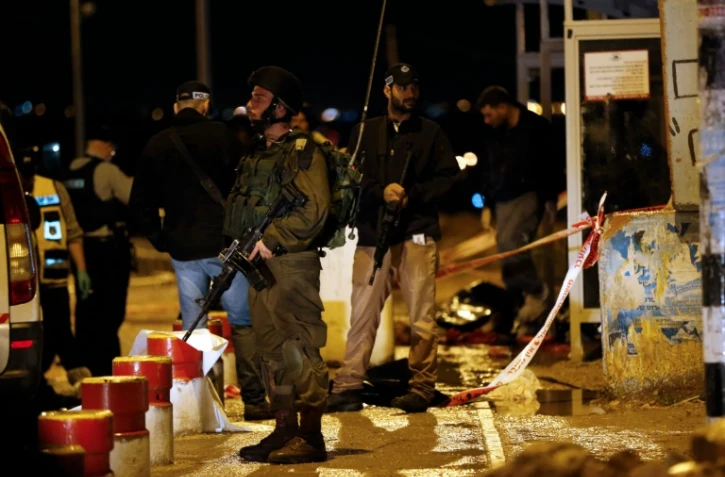 La police et les forces de sécurité israéliennes lors d'une précédente attaque anti-israélienne près des colonies du Goush Etsion, le 27 octobre 2015, en Cisjordanie occupée