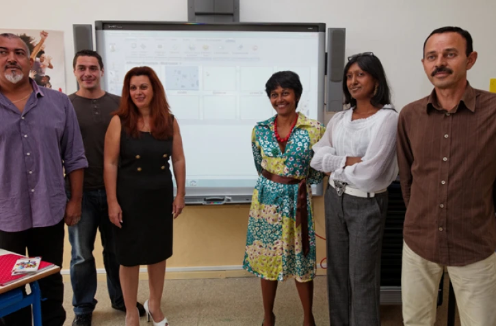 Jeudi 8 septembre 2011 - Présentation du tableau numérique interactif à l'école du Brûlé à saint-Denis