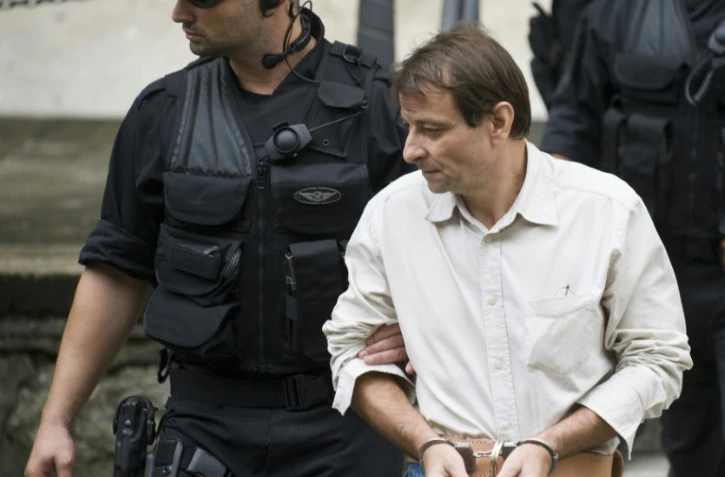 Cesare Battisti quitte un tribunal à Rio de Janeiro, le 10 décembre 2009