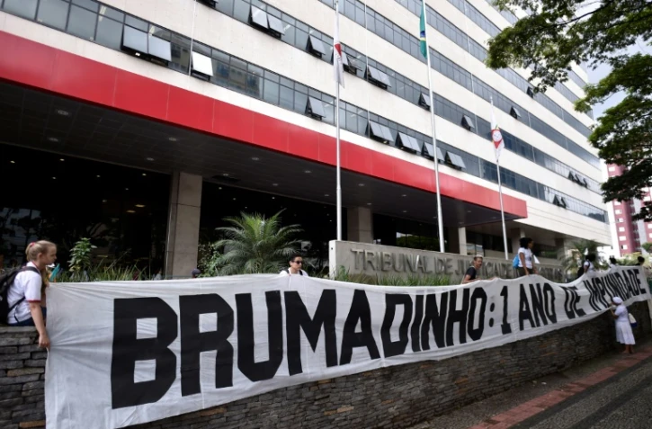 Marche entre Belo Horizonte et Brumadinho, au Brésil, le 20 janvier 2020, un an après la rupture d'un barrage minier qui avait fait 270 morts