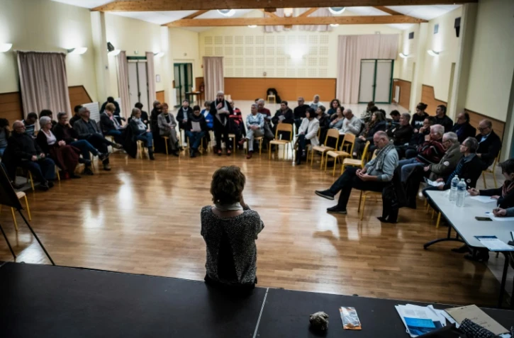 Les habitants de Saint-Jean-sur-Veyle (Ain) participent à une réunion du grand débat national 7 février 2019