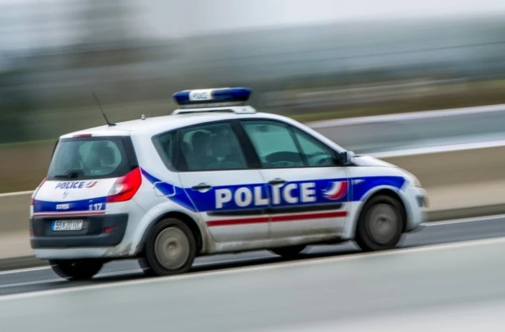 Un cadavre de femme portant des traces de coups découvert dans le bois de Boulogne à Paris