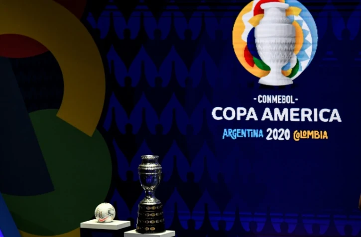Le trophée de la Copa America lors du tirage au sort du tournoi le 3 décembre 2019 à Carthagène, en Colombie