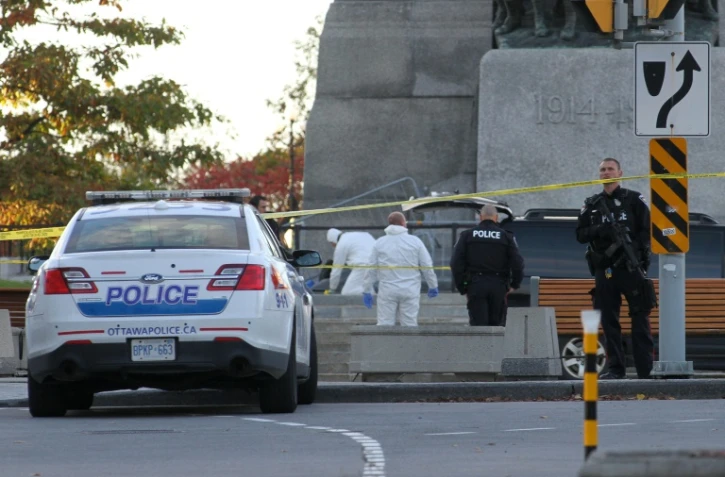 La police scientifique canadienne à Ottawa lors de l'attentat du 22 octobre 2014